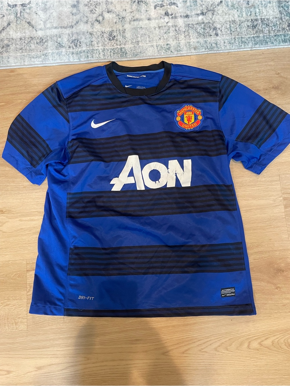 Authentic Nike Manchester United Jersey Medium